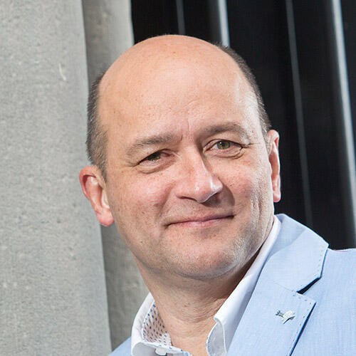ramon-van-winkel-vierkant-kleur